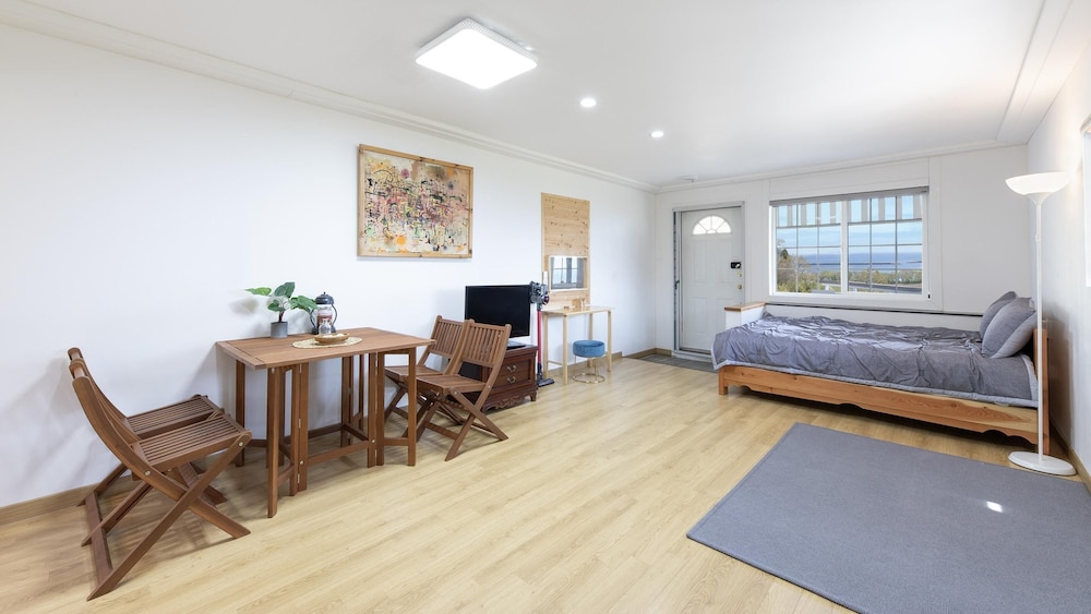 Basic Room, 1 Bedroom (101)