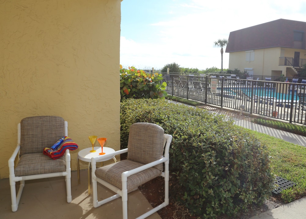 Condo, 2 Bedrooms, Ground Floor photo 1