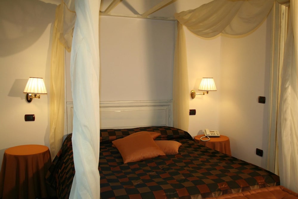 Classic Double Room photo 1