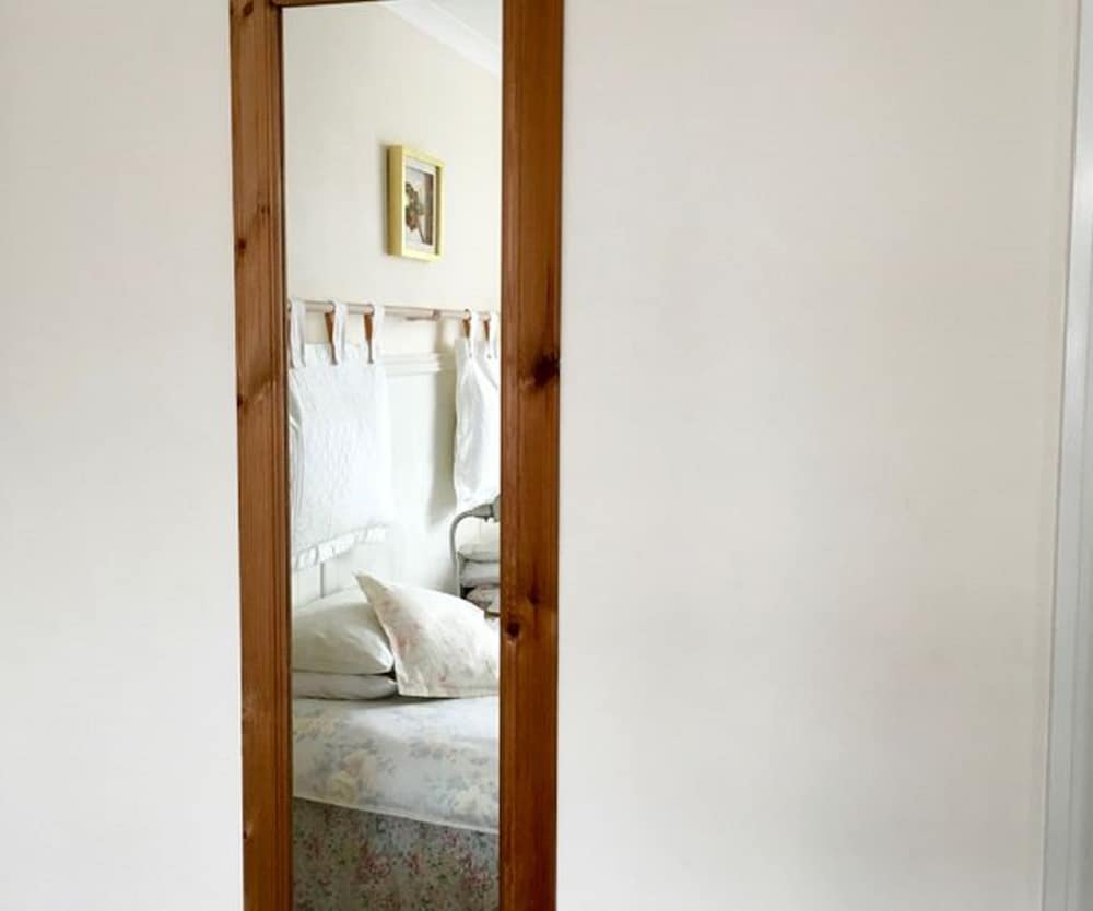Twin Room, 2 Twin Beds, Non Smoking photo 3