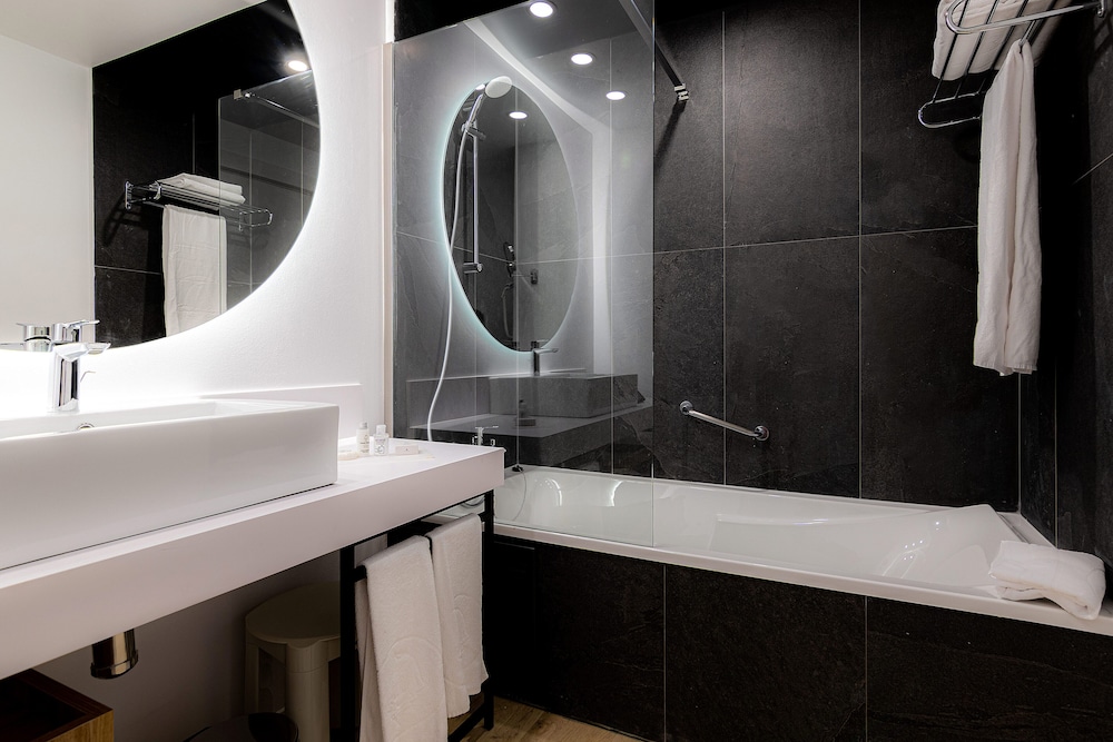 Superior Triple Room (2 adults and 1 child)
