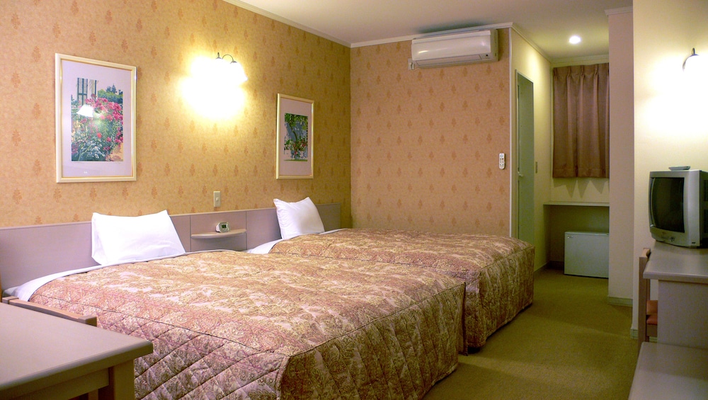 Standard Twin Room, 2 Queen Beds, Non Smoking photo 1