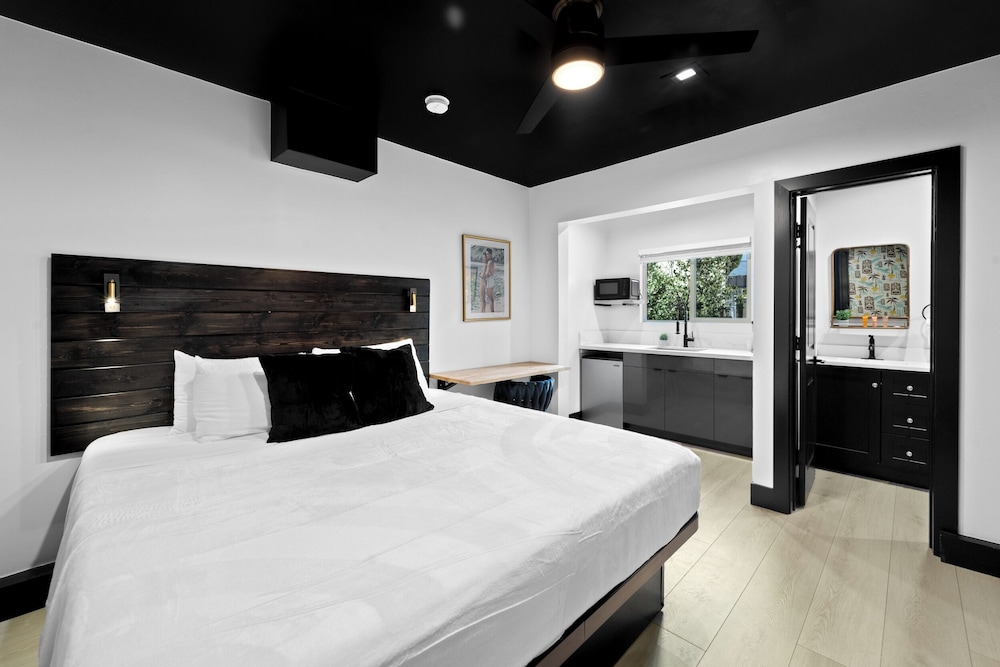 Luxury Studio Suite