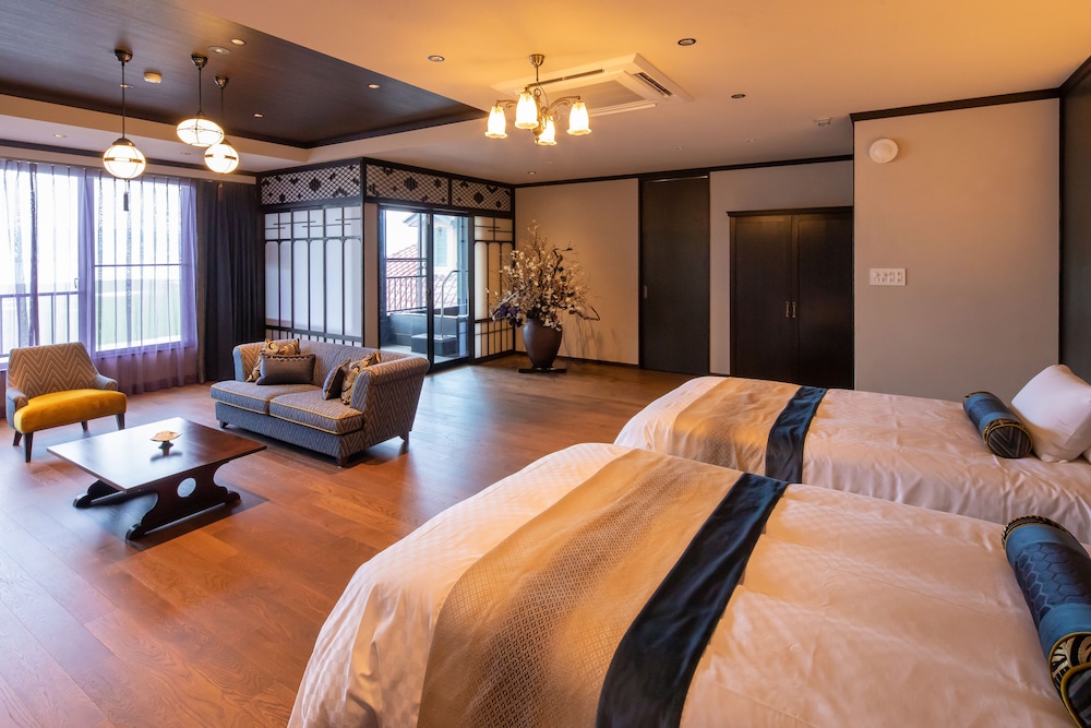 Top Floor Suite 7F, Non Smoking photo 3