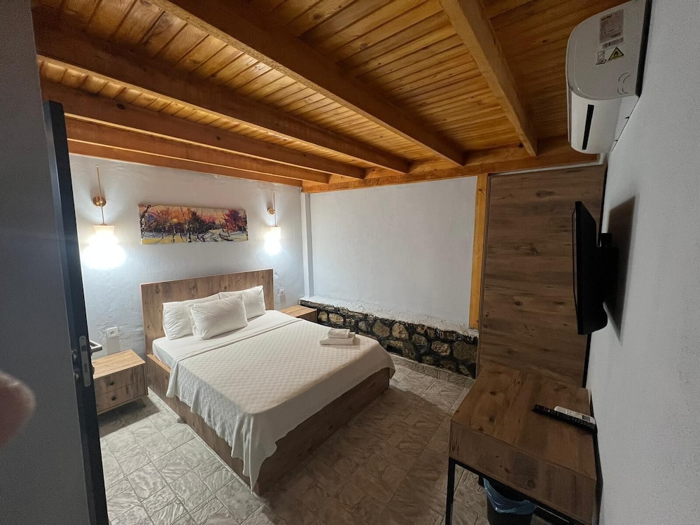 Standard Double Room, 1 Double Bed photo 3