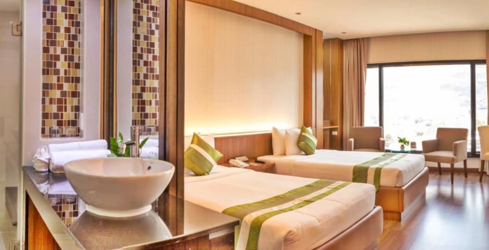 Premium Room Twin - Photo 3