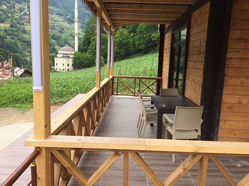 Villa photo 3
