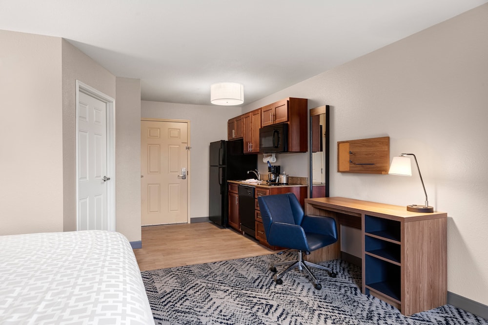 Studio Suite, 1 King Bed (Comm) - Photo 4