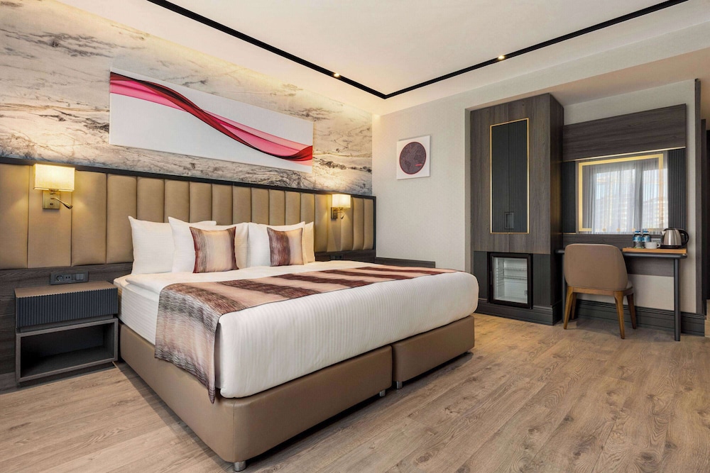 Deluxe Room, 1 Double Bed photo 3