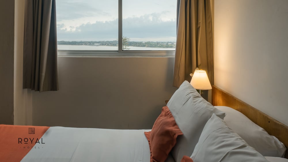 Basic Room, 1 Queen Bed photo 2