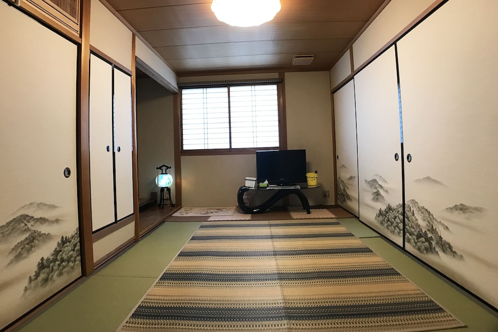 Family Quadruple Room, Shared Bathroom photo 1