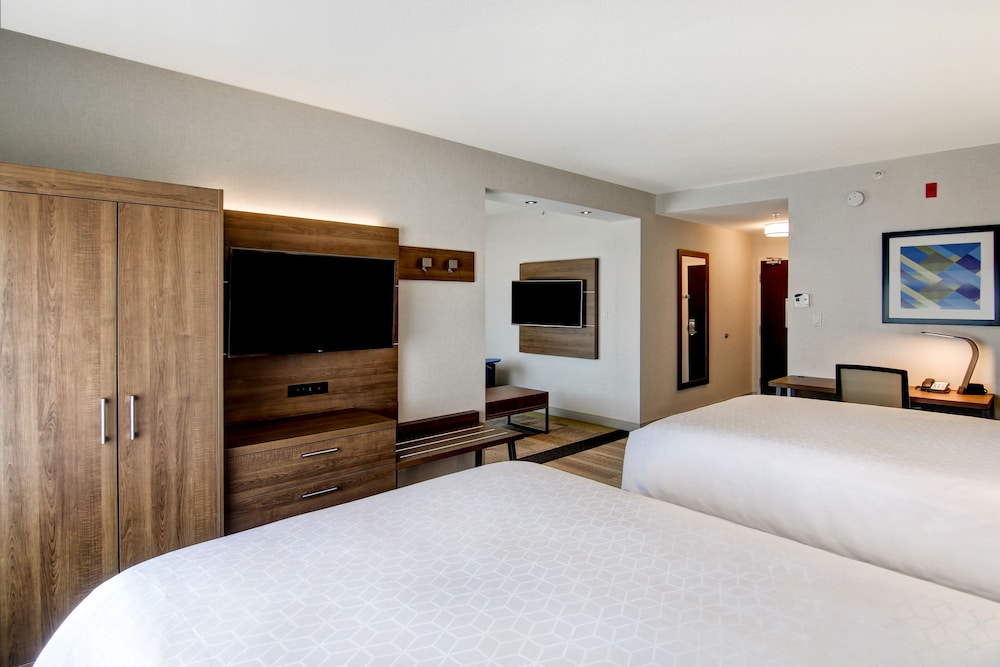Suite, Multiple Beds (Extra Floor Space) - Photo 2