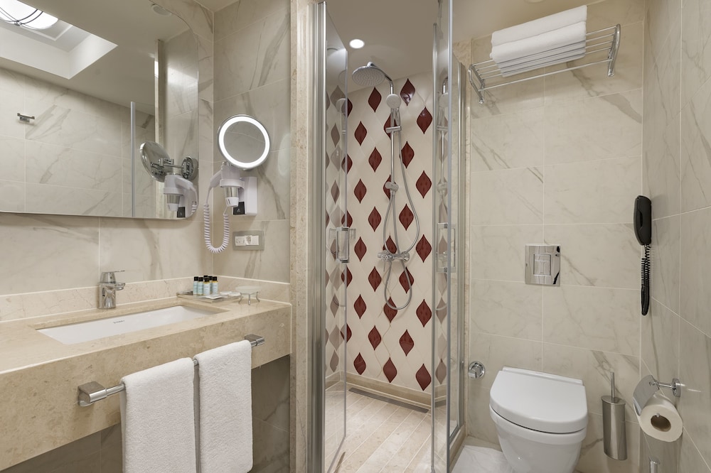 Available room