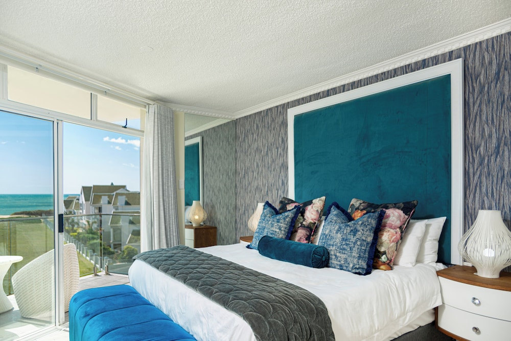 Luxury Apartment photo 3