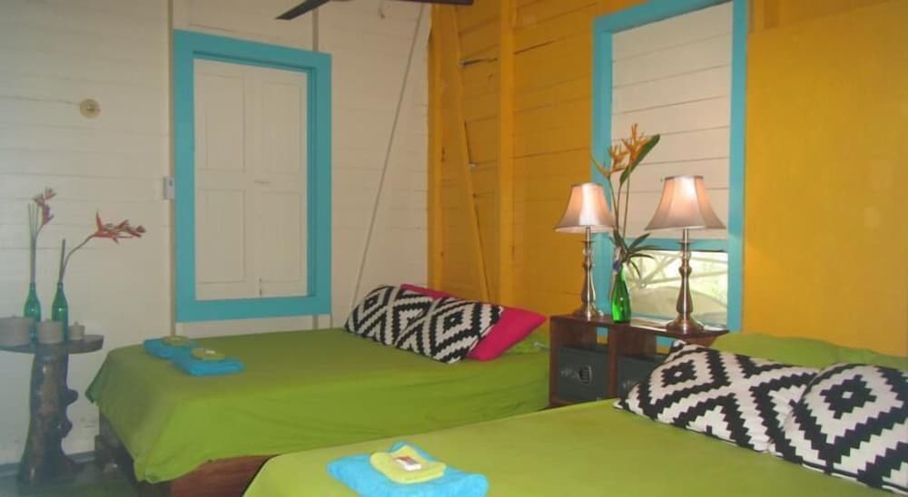 Standard Triple Room, 2 Bedrooms photo 1