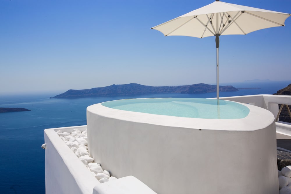 5 Deluxe Cliff Suite (Private Observation Deck Outdoor Massage Pool) - Photo 4