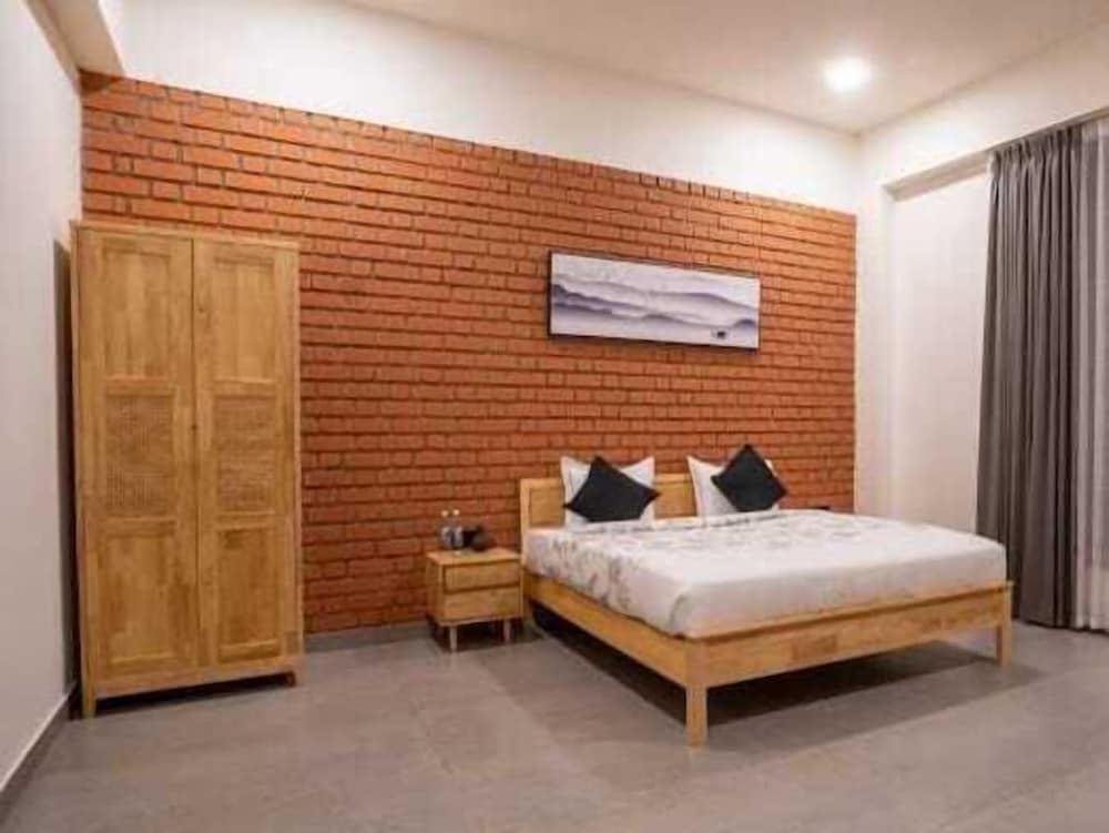 Basic Single Room