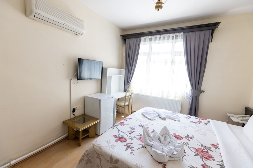 Deluxe Double Room - Photo 16