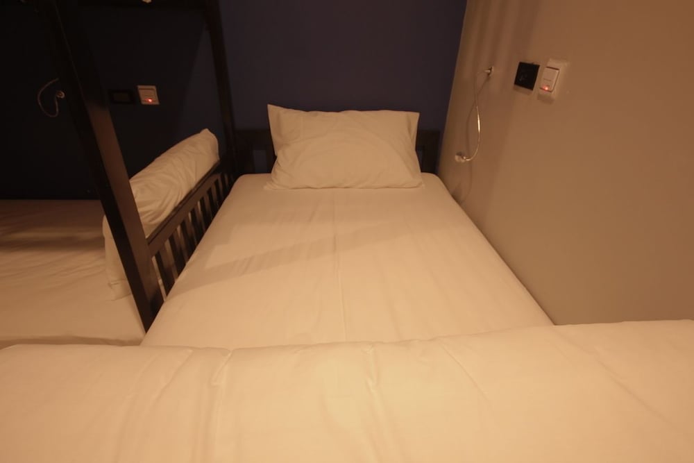 Mixed Dormitory 5 Person photo 1