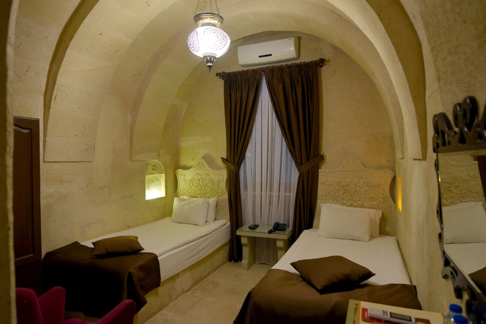 Standard Double or Twin Room photo 1