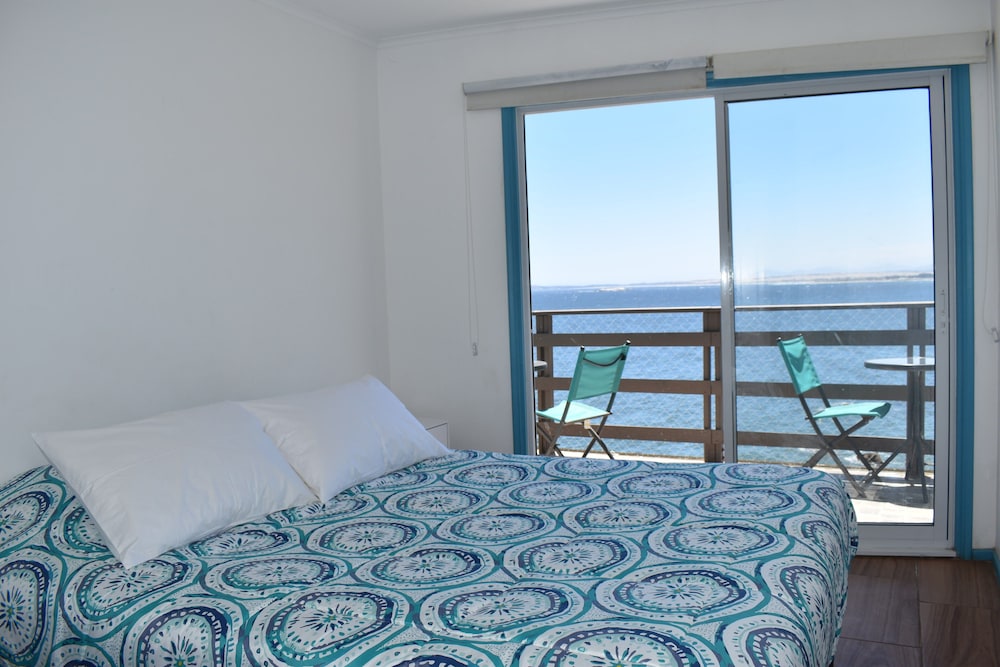 Basic Room, 1 Queen Bed, Ensuite, Sea View