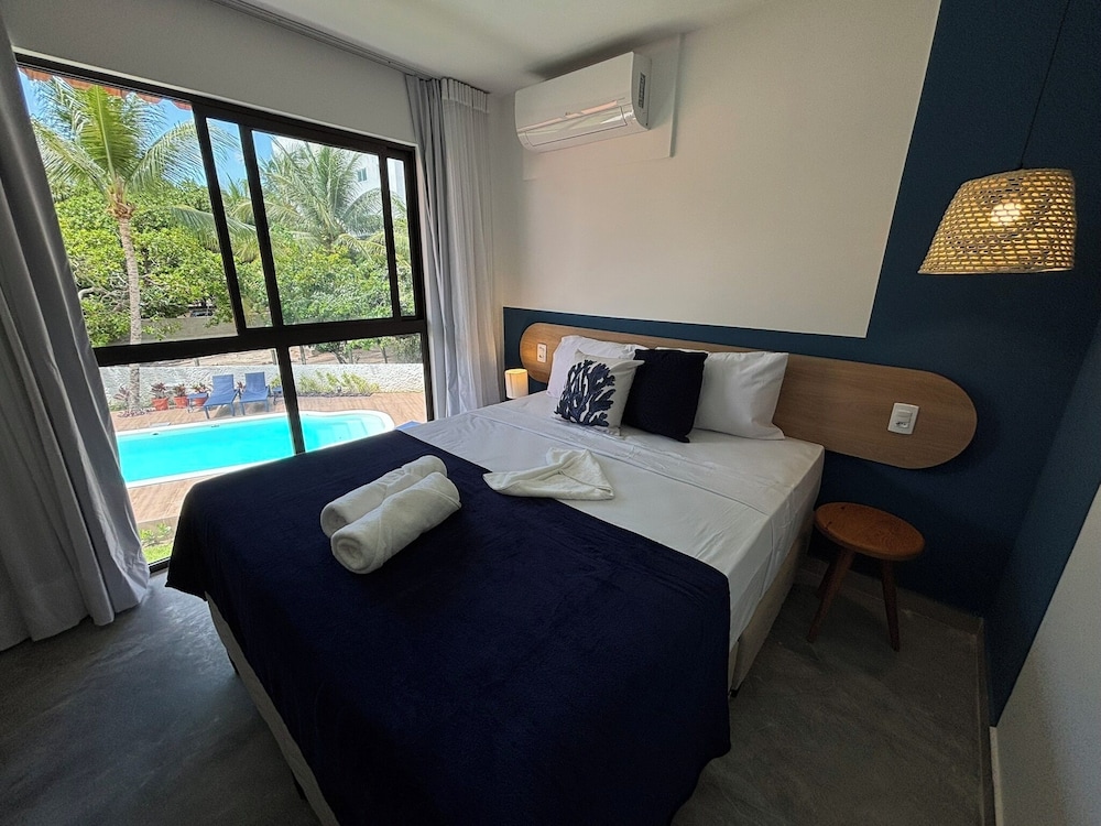 Twin Room, Pool View photo 1