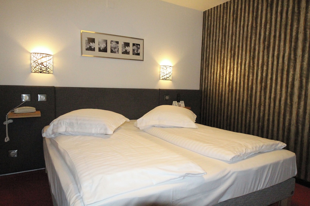 Classic Double or Twin Room photo 2