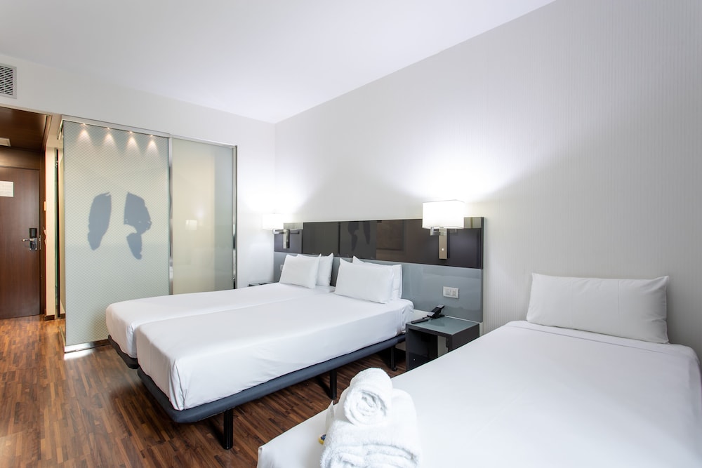 Triple Room - Photo 1
