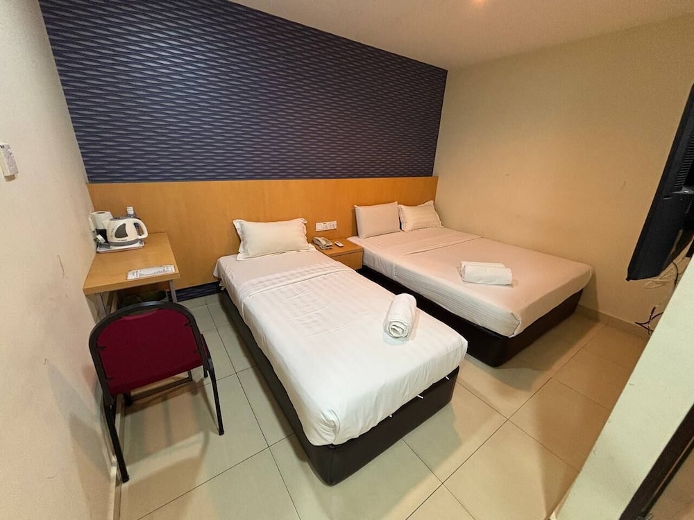 Basic Triple Room
