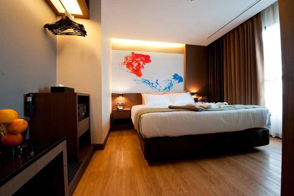 Deluxe Suite photo 1