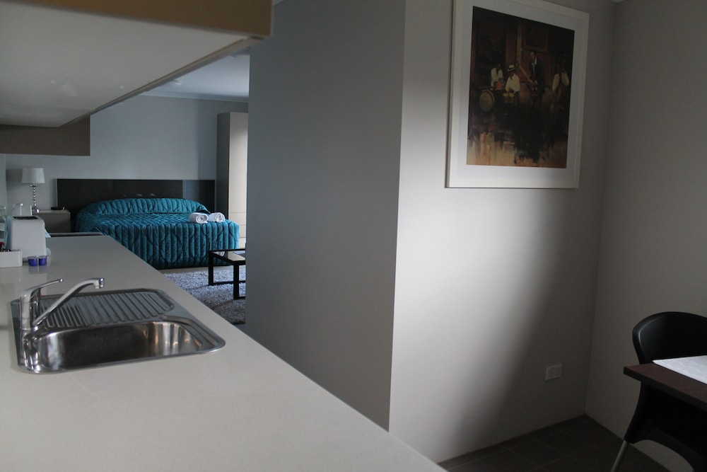 Suite, 1 King Bed