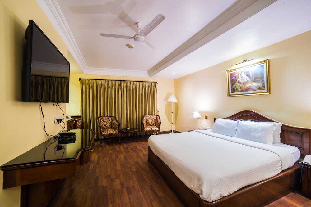Deluxe Room - Photo 1