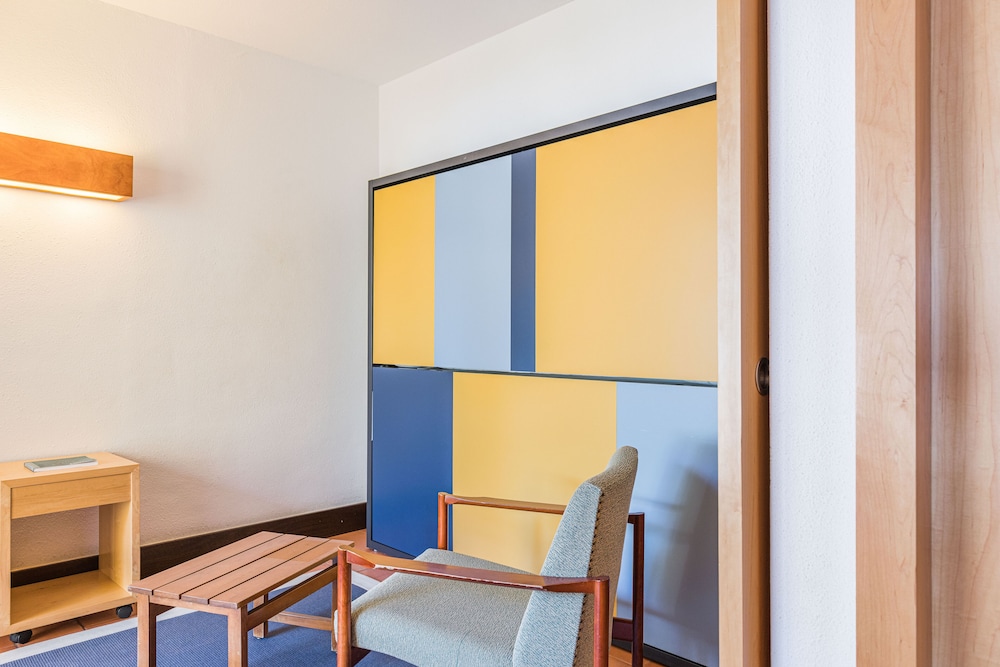 Junior Family Room - Photo 19