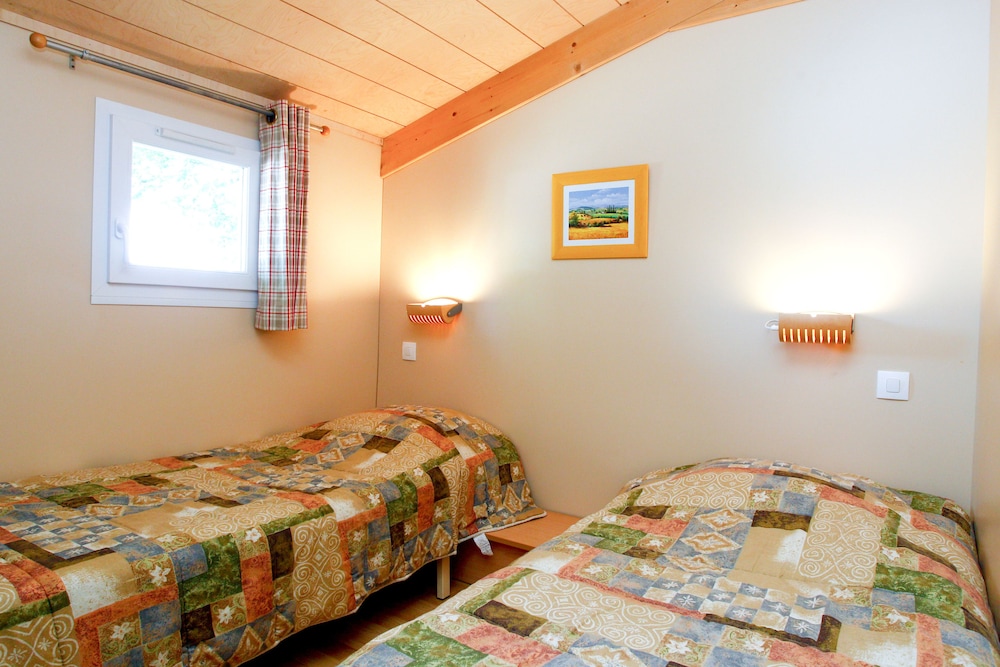 Chalet (Festival Des Lanternes 1) photo 1