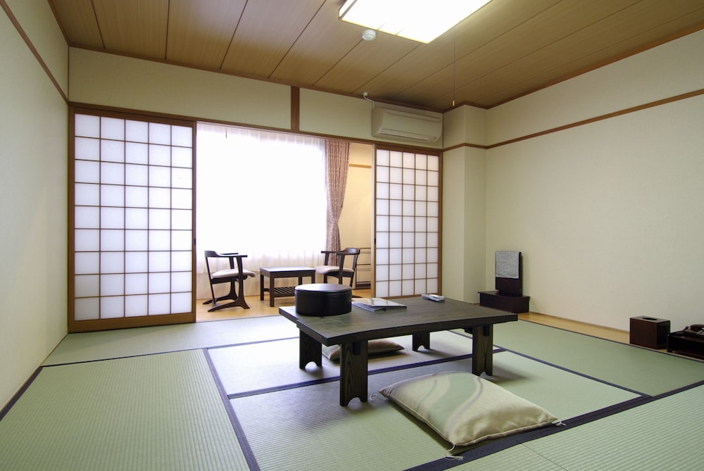 Standard Room, Multiple Beds, Shared Bathroom (for 2-4 people) photo 1