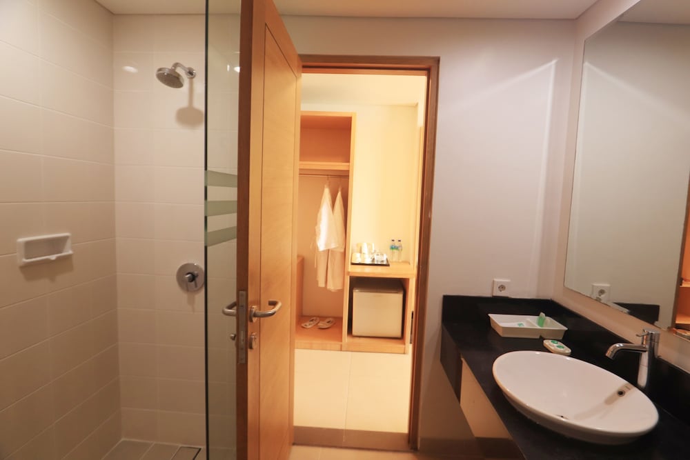 Superior Double or Twin Room, Sea View photo 2