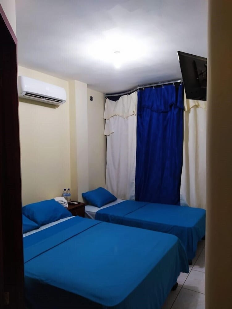 Shared Dormitory, 2 Twin Beds, Non Smoking photo 1