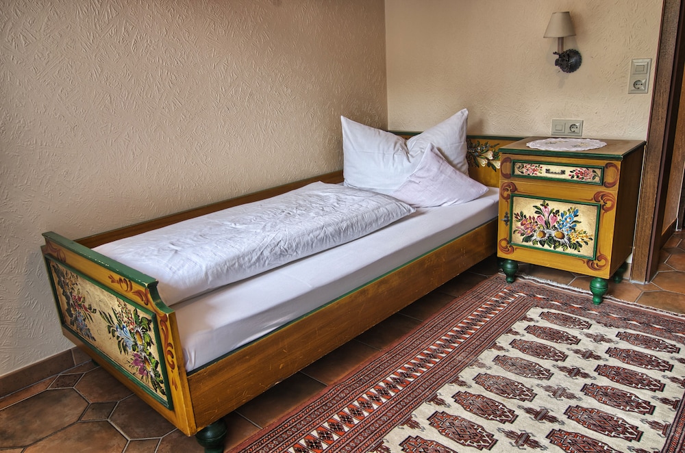 Single Room photo 3