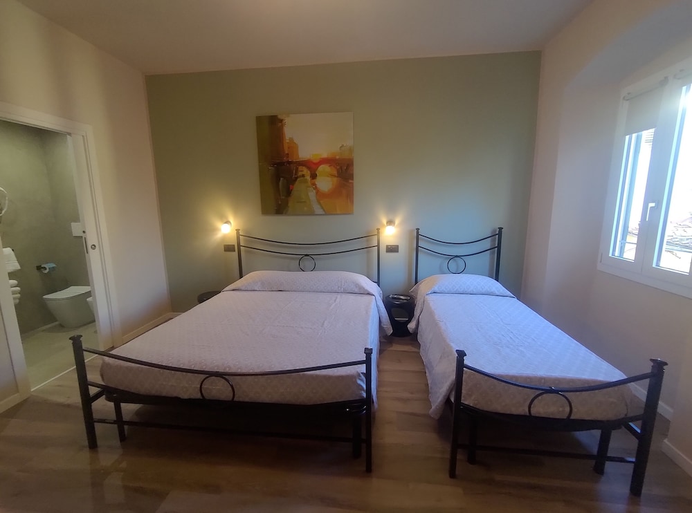 Executive Apartment, Multiple Beds, Annex Building