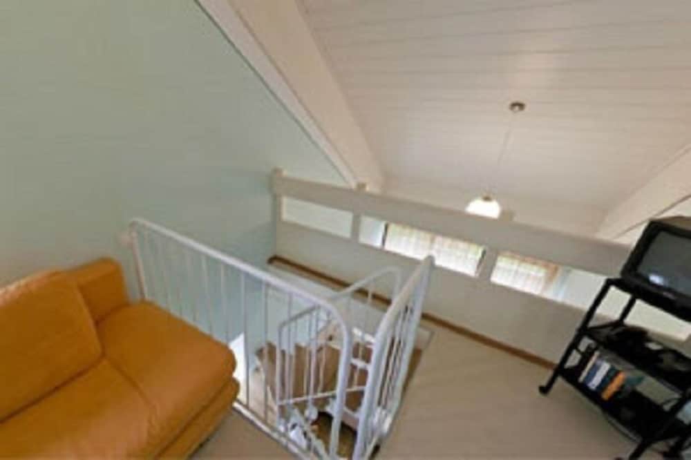 Traditional Double Room, Multiple Beds, Non Smoking, Courtyard View photo 3