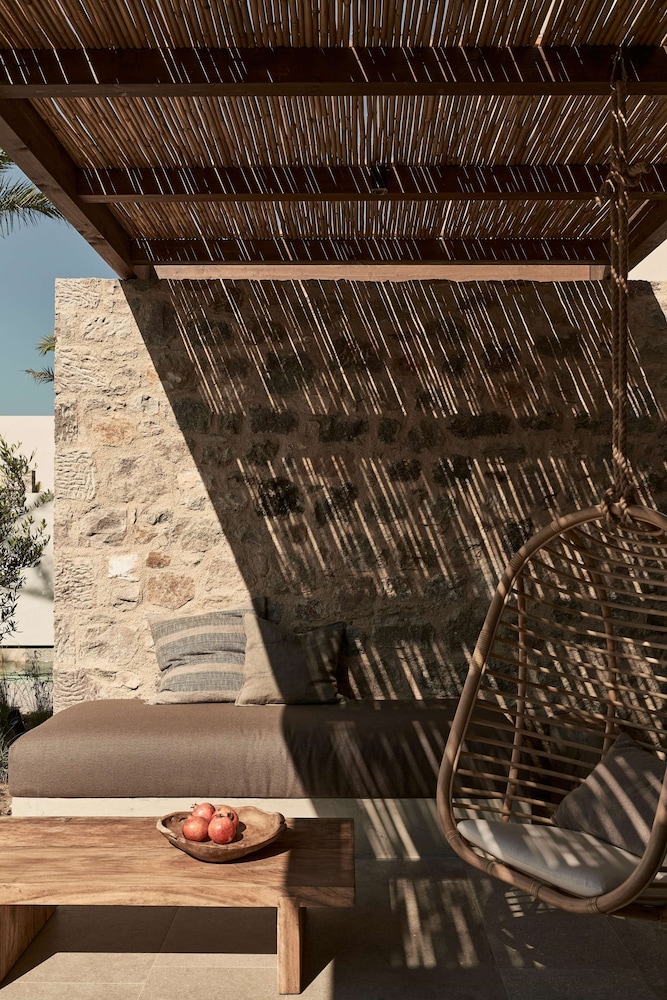 Private Pool Suite - Photo 7