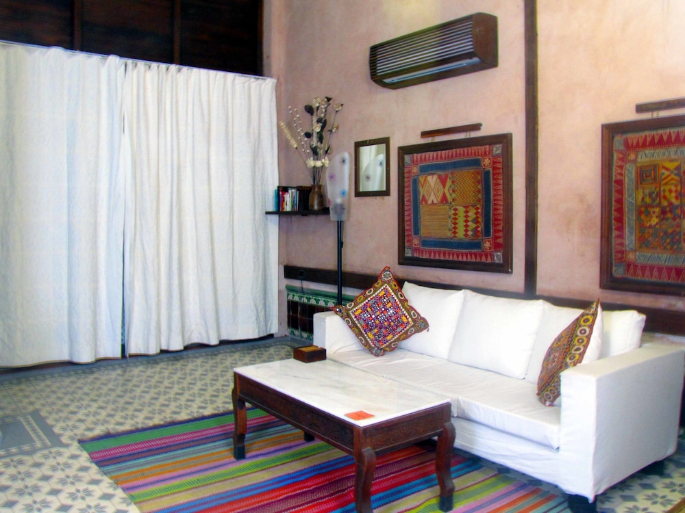 Modern Heritage Grand Room - Photo 8
