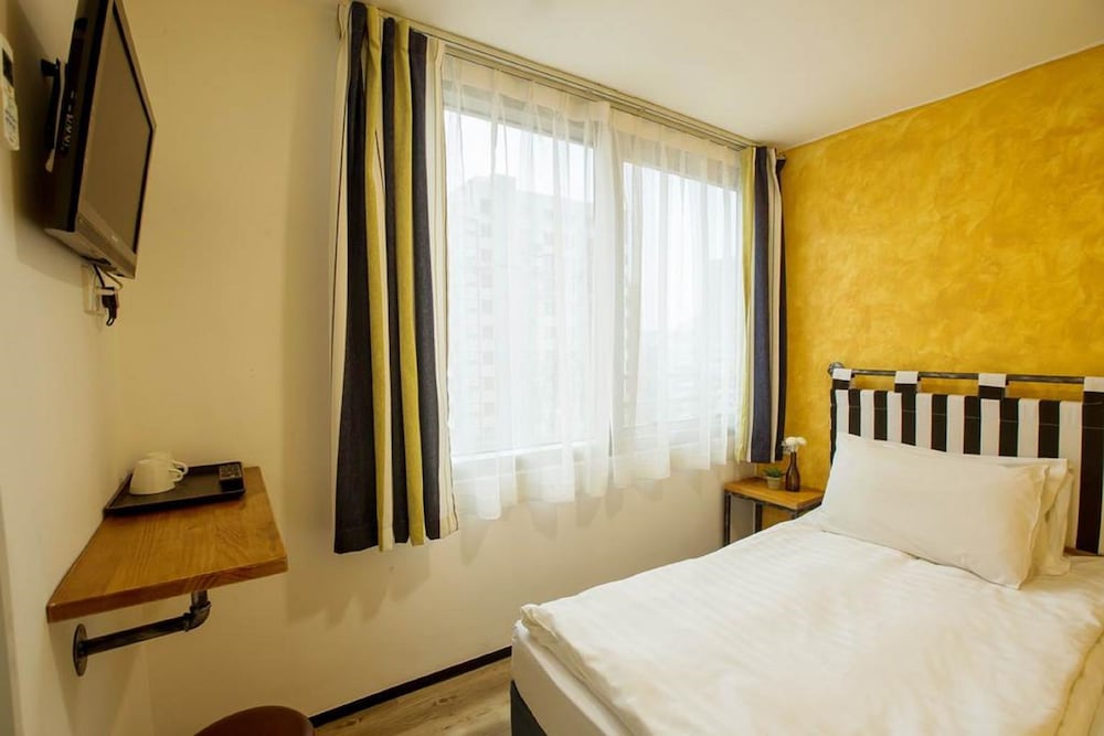 Standard Double Room, 1 Double Bed photo 2