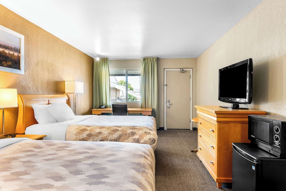 Room, 2 Double Beds, Non Smoking photo 2
