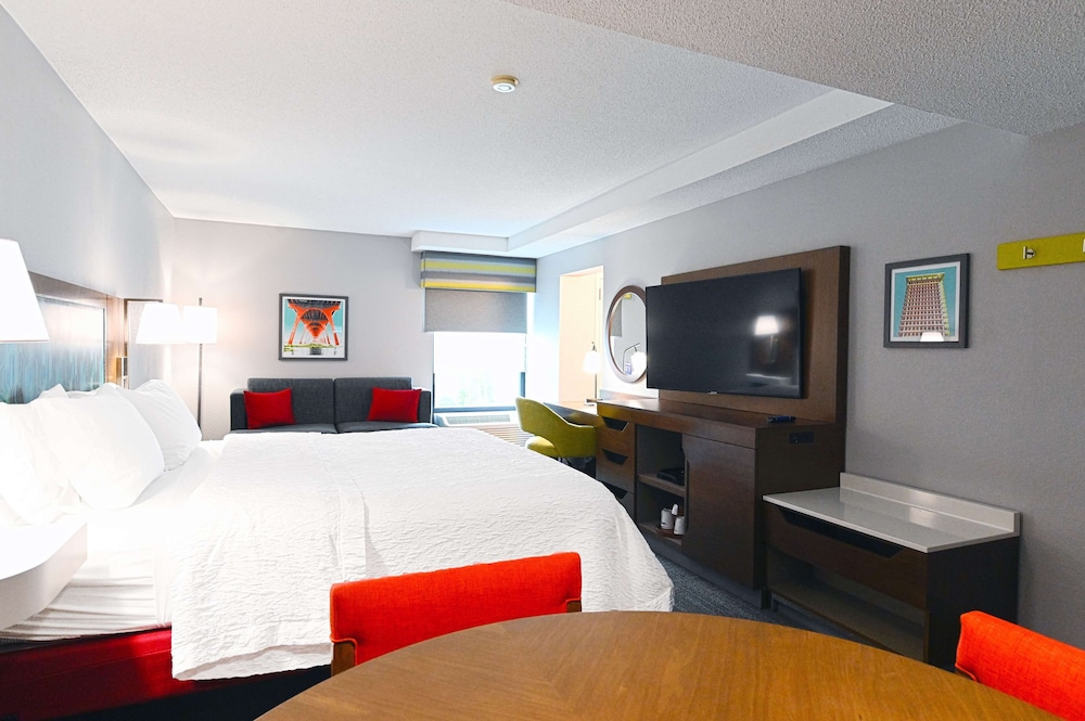 Superior Room, 1 King Bed with Sofa bed, Non Smoking - Photo 9