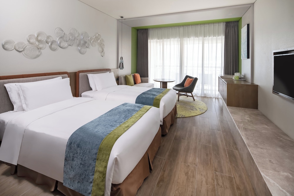 Premium Room, 2 Double Beds, Pool View - Photo 2