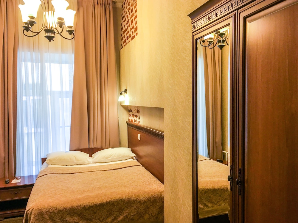 Economy Double Room photo 2