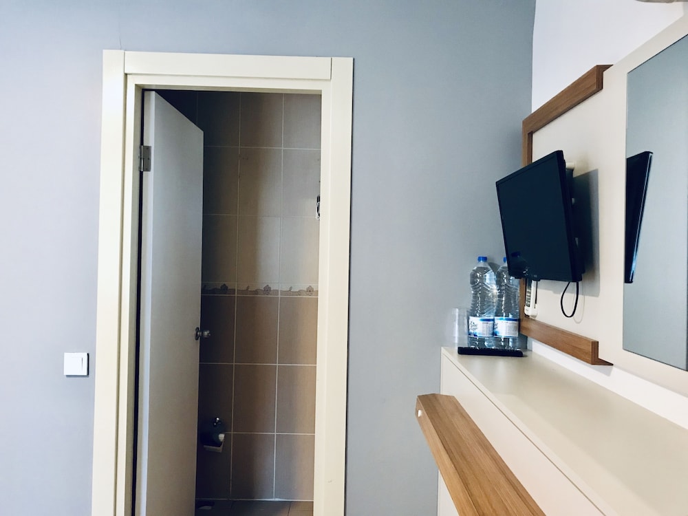 Standard Room photo 3