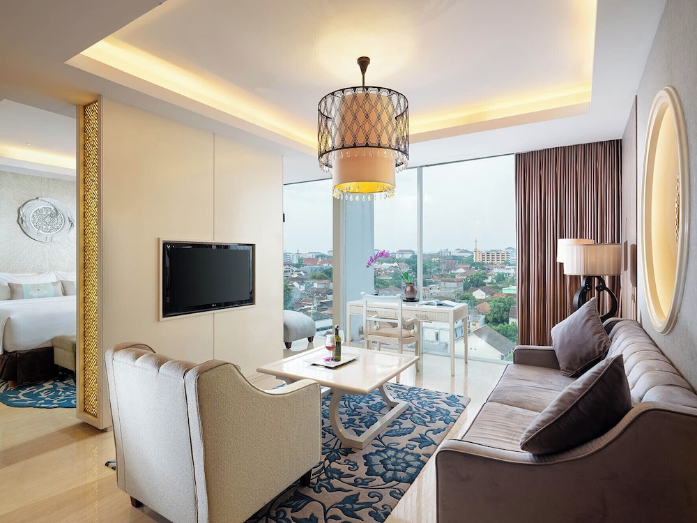 ARTSY Suite - Photo 4