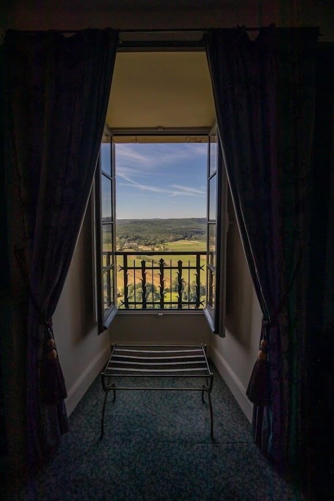 Deluxe Room - Photo 8